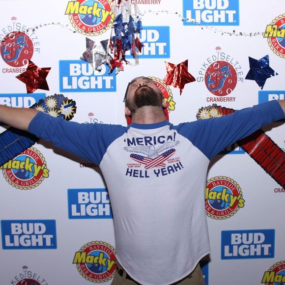 Meet your Posher, Ryan - Picture 4 of 4